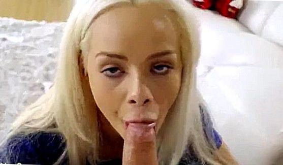 Бесподобная красотка Sofi Ryan занимается страстным сексом со своим клиентом, порно видео